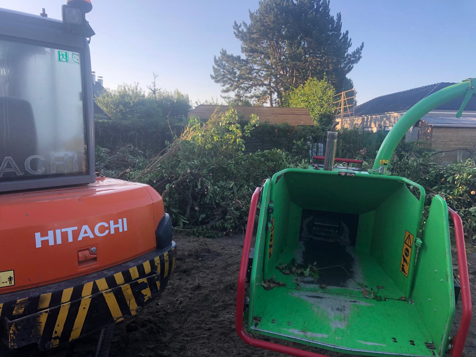 Verwijderen van beplanting en wortels by stones en green